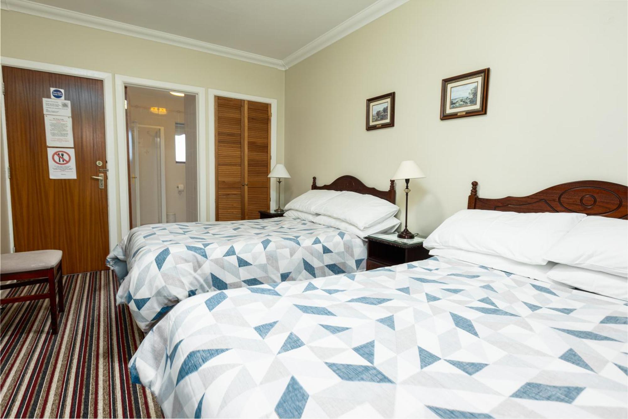 The Derg Arms B&B Castlederg Exterior photo